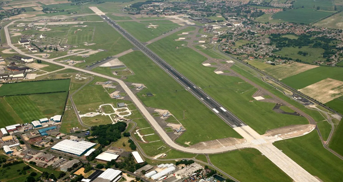 英媒：美空军证实，在三处驻英美军基地上空发现不明身份无人机-第1张图片-特色小吃做法